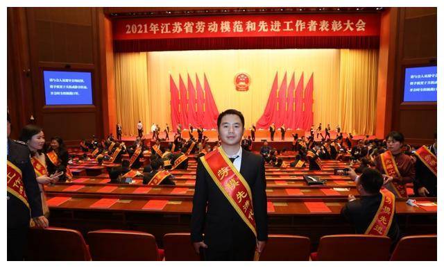 85后劳模张强的"三副面孔"