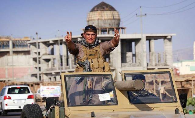 原创巴格达迪自杀细节:在大哭后引爆炸弹背心,与2个孩子当场身亡