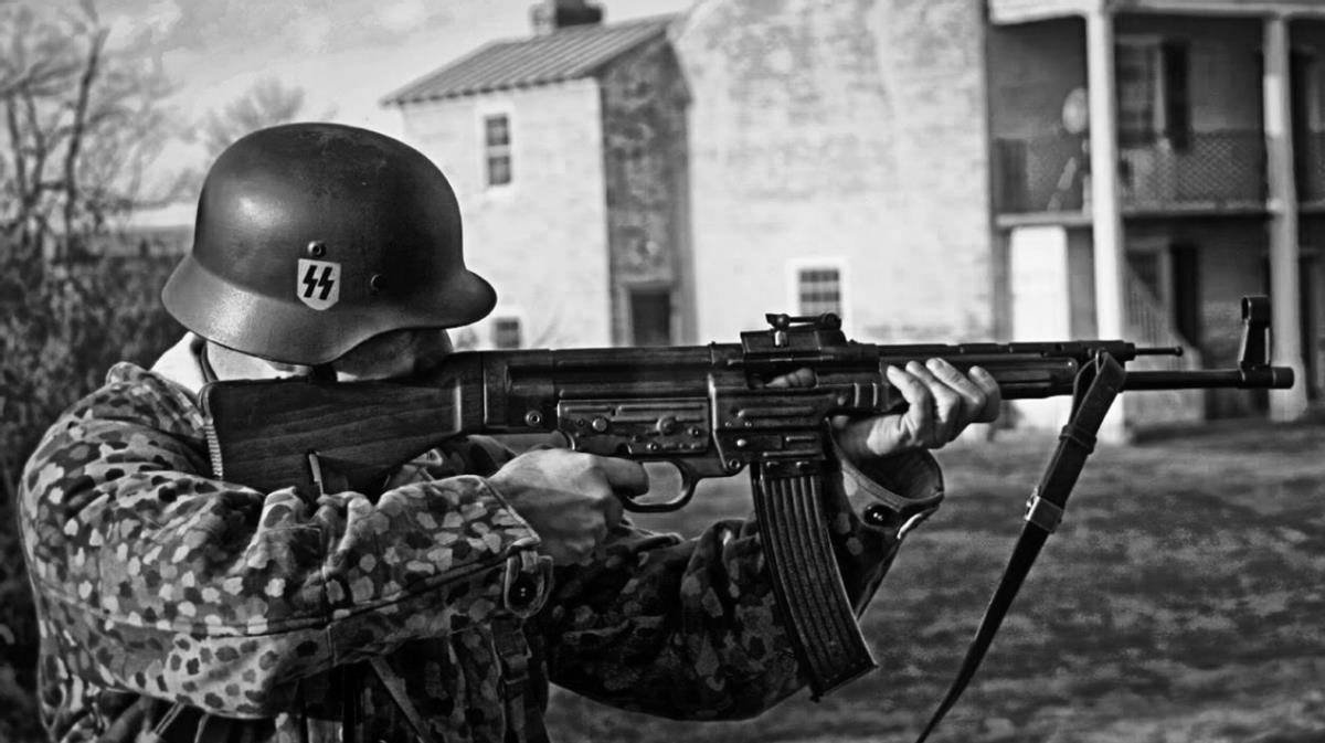 原创德国突击步枪诞生记,从被希特勒禁止生产,再到一口一个真香