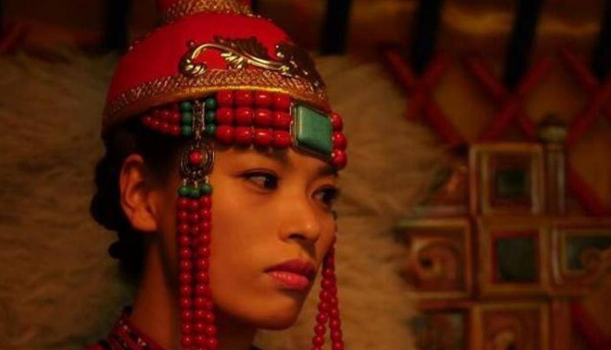 娶32岁"曾祖母"为妻,后生下8个孩子,爱情被人传颂_巴图蒙克_蒙古_可汗