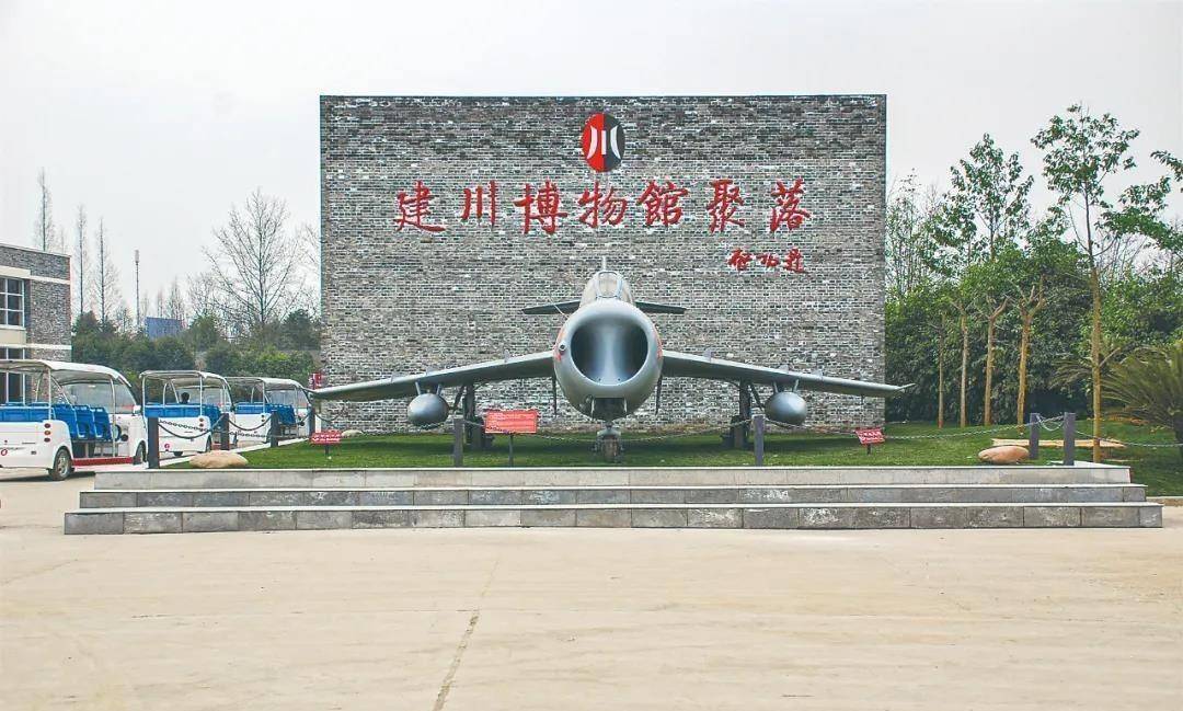 樊建川:嫌市长薪酬低,辞职捡破烂,捡出80亿后执意上交给国家!