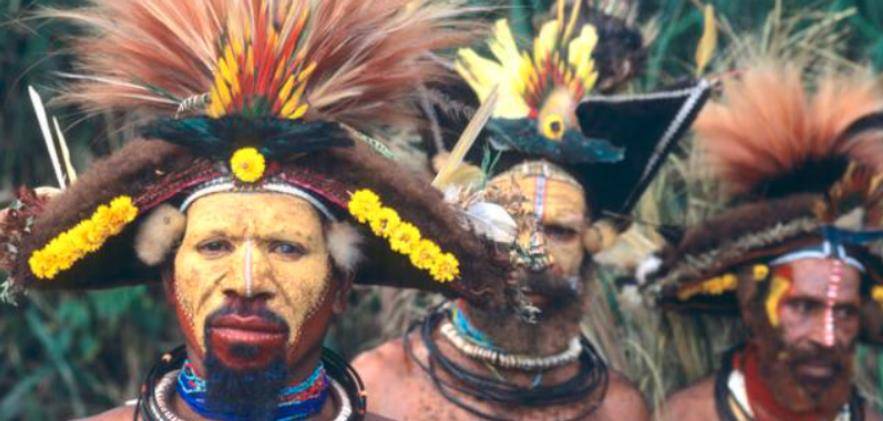 全球唯一的食人族仅剩4000人,平均年龄不超40岁,他们还吃人吗?