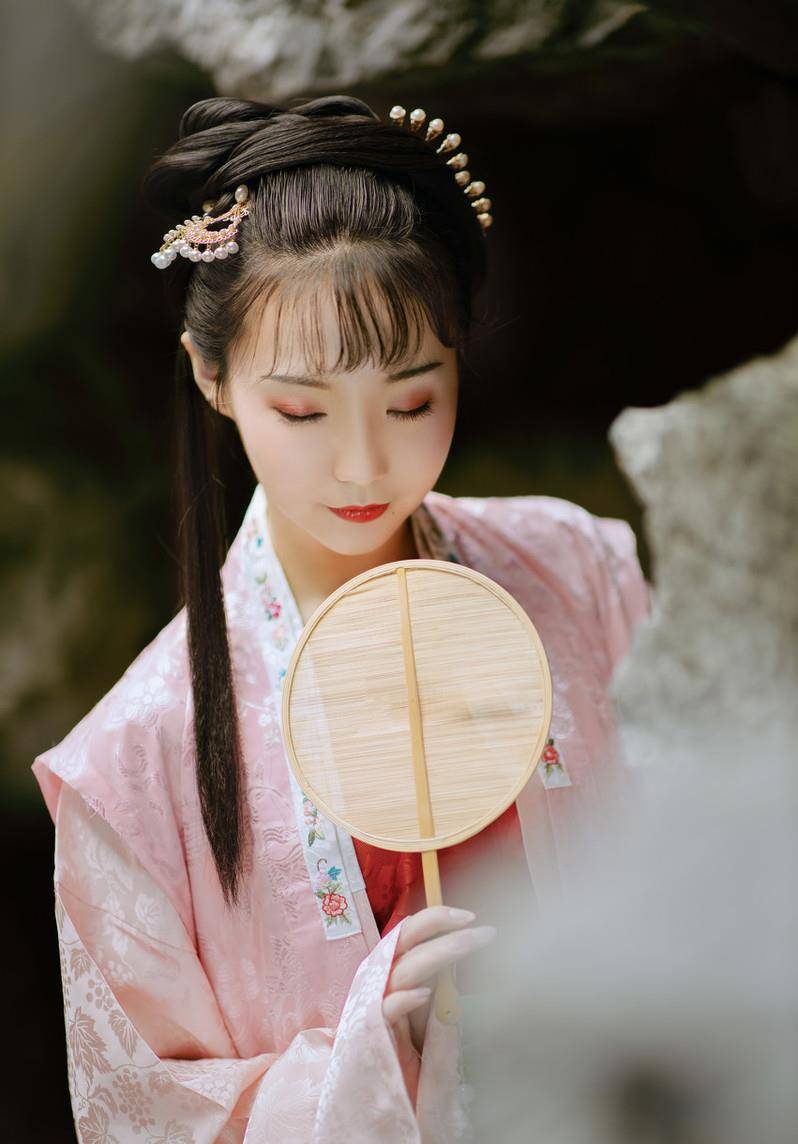 多疑男子试探妻子真心,请浪荡子入室轻薄,结局让人痛心