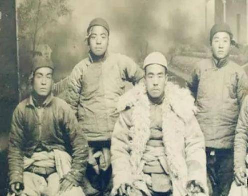 杀人如麻的华北悍匪刘黑七,72个老婆,1943年终被八路军突袭歼灭