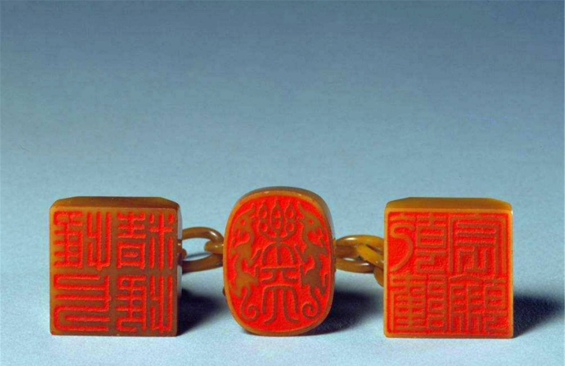 溥仪逃命时,把它缝绵衣内26年不离身,如今已是"国宝中的国宝"