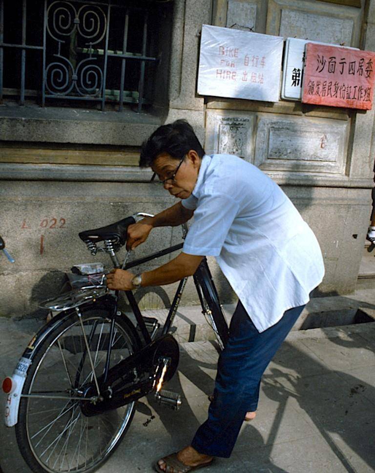 八十年代广州沙面岛,彼时的里巷生活