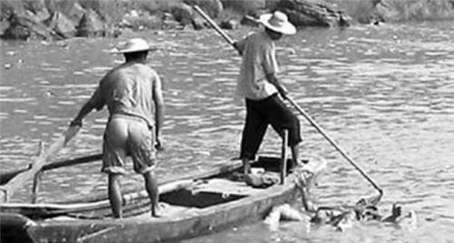 中国神秘捞尸人:不信鬼神,最怕捞到少女,看见一种尸体扭头就走