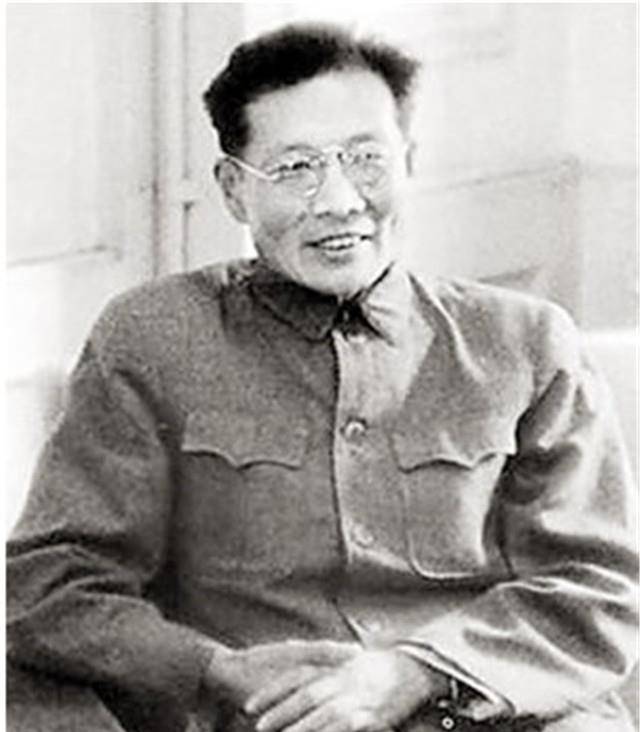 著名作家周立波去世前决定捐款全部资产,妻子忍痛完成遗愿