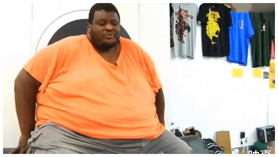 800斤相扑之王:50岁娶上娇妻,婚后一年离世,妻子继承千万遗产_曼尼