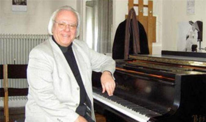 这种天赋甚至可以与朗朗以及李云迪比肩,沈文裕可谓是钢琴界的天才了