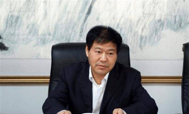 蓝翔创始人荣兰祥:靠岳父妻子起家,成名后与妻子争夺147套房产