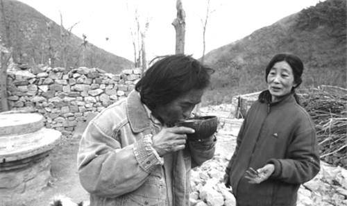北大教授王青松隐居深山种地,11年花费350万,他到底图啥?