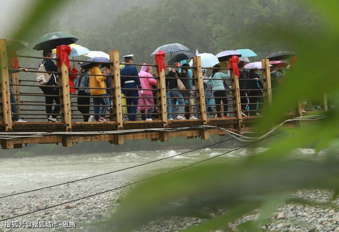 四川九寨沟六日游价位多少,少踩坑!