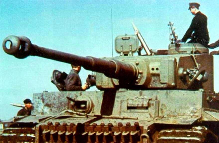 二战德军虎式坦克性能如何?网友:暴揍苏t-34无压力,专家:赞同