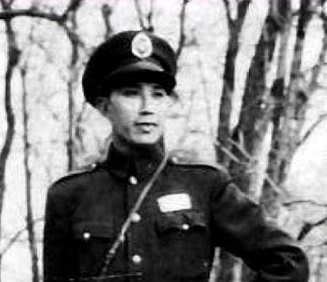 第二个"高官太太"是黄百韬的妻子柳碧云.