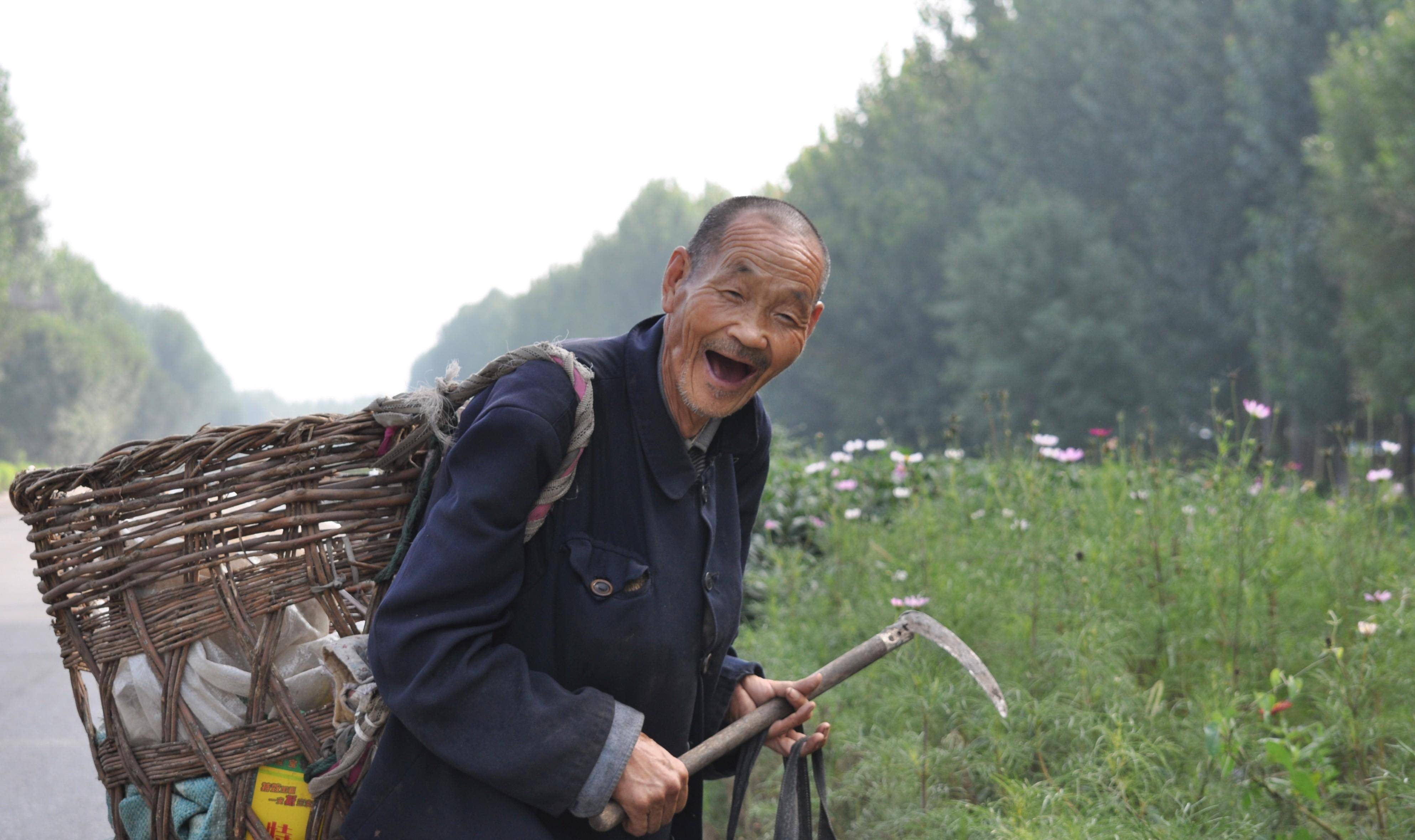 老人亮大几几老根霸气图片