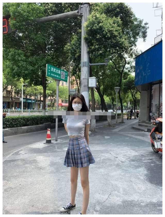 南京女孩李倩月图片图片