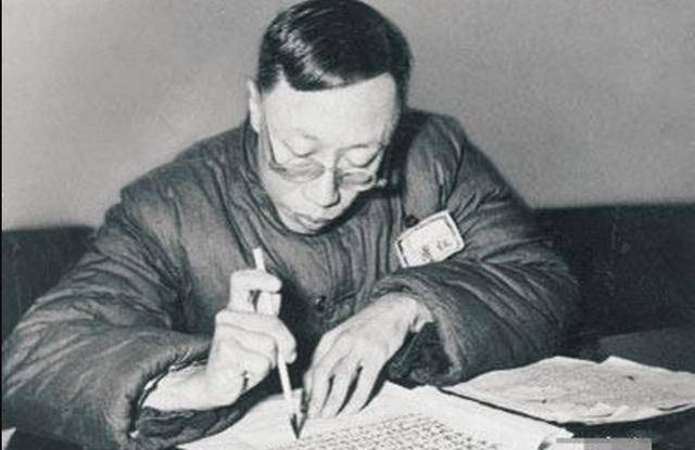 末代皇帝溥仪为挽回婚姻,对妻子李淑贤做了此事,既心酸又无奈