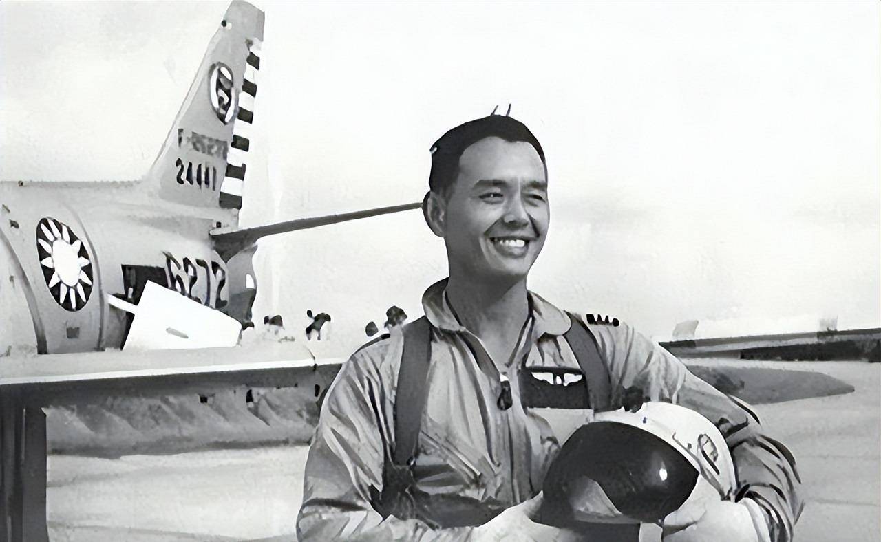 开机舱后:我是来投诚的_徐廷泽_苏空军_僚机