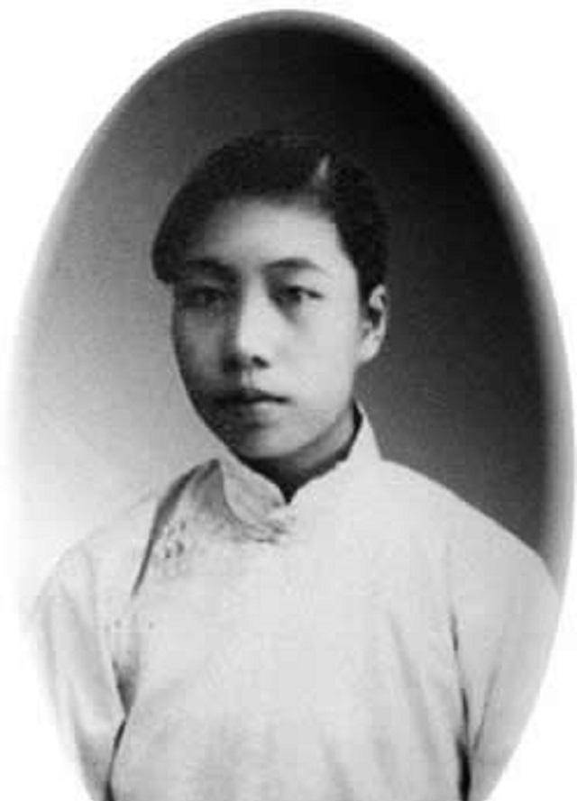 当年鲁迅独子意外出生,许广平难产,鲁迅毫不犹豫要求保大