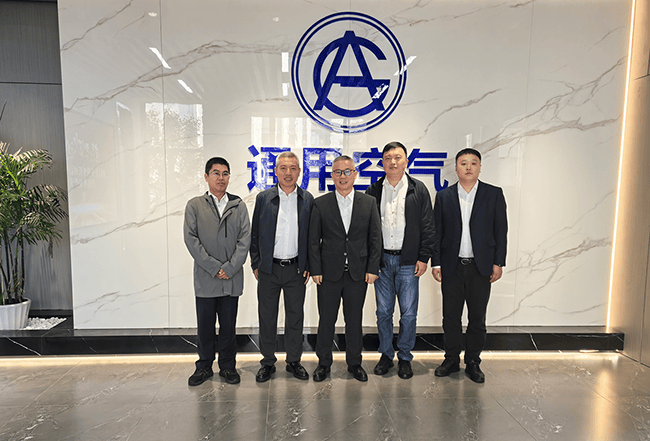 厦门金龙董事长刘志军到访金龙通用专用车子公司指导工作_搜狐汽车