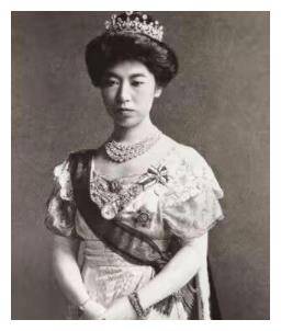 成员,但即便是天皇的亲生母亲,在宫廷中地位还是不如儿媳妇贞明皇后