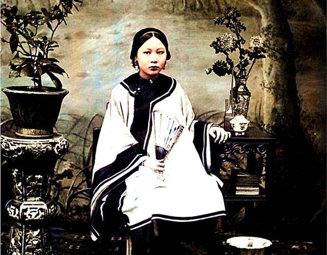 清代奇案:丈夫离奇身亡,妻子上吊自杀,县令慧眼断案,揭开真相