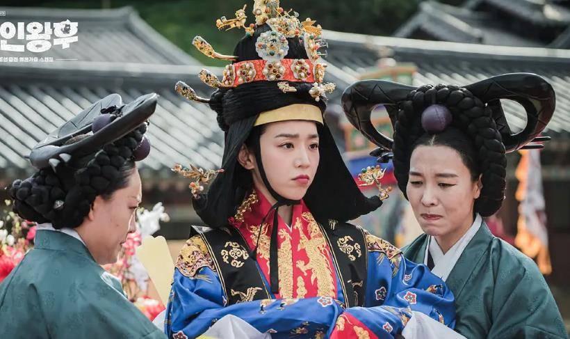 身为厨师的本领,和能说会道的个人特质,同性之爱目前是由不知情的朝鲜