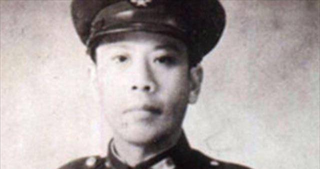 黄百韬死后,他的妻子与儿子过得怎样?儿子2006年来南京为他扫墓