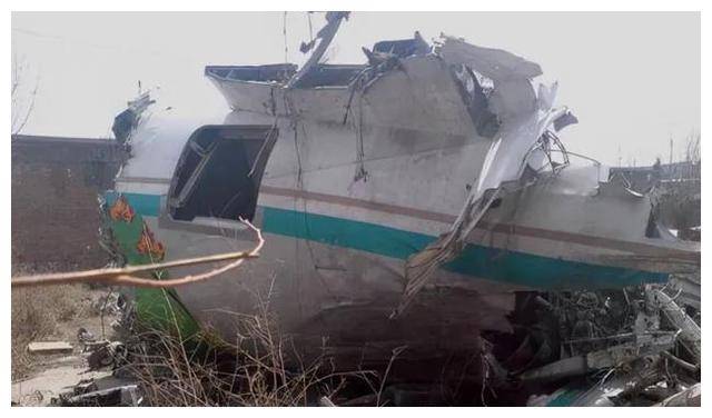 盘点中国民航自1980年以来的37次重大空难,已造成2500人遇难