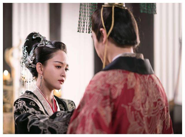 奇女子让皇帝只爱自己一人坚守一夫一妻,却被儿子所骗致天下覆亡