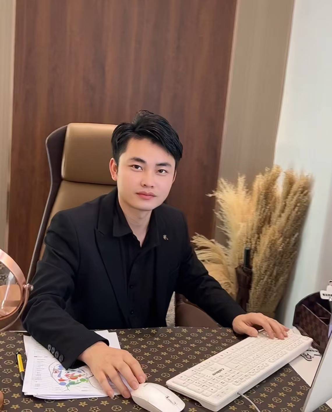 王微先生(著名美学设计师)上海冰妍整形联合创始人