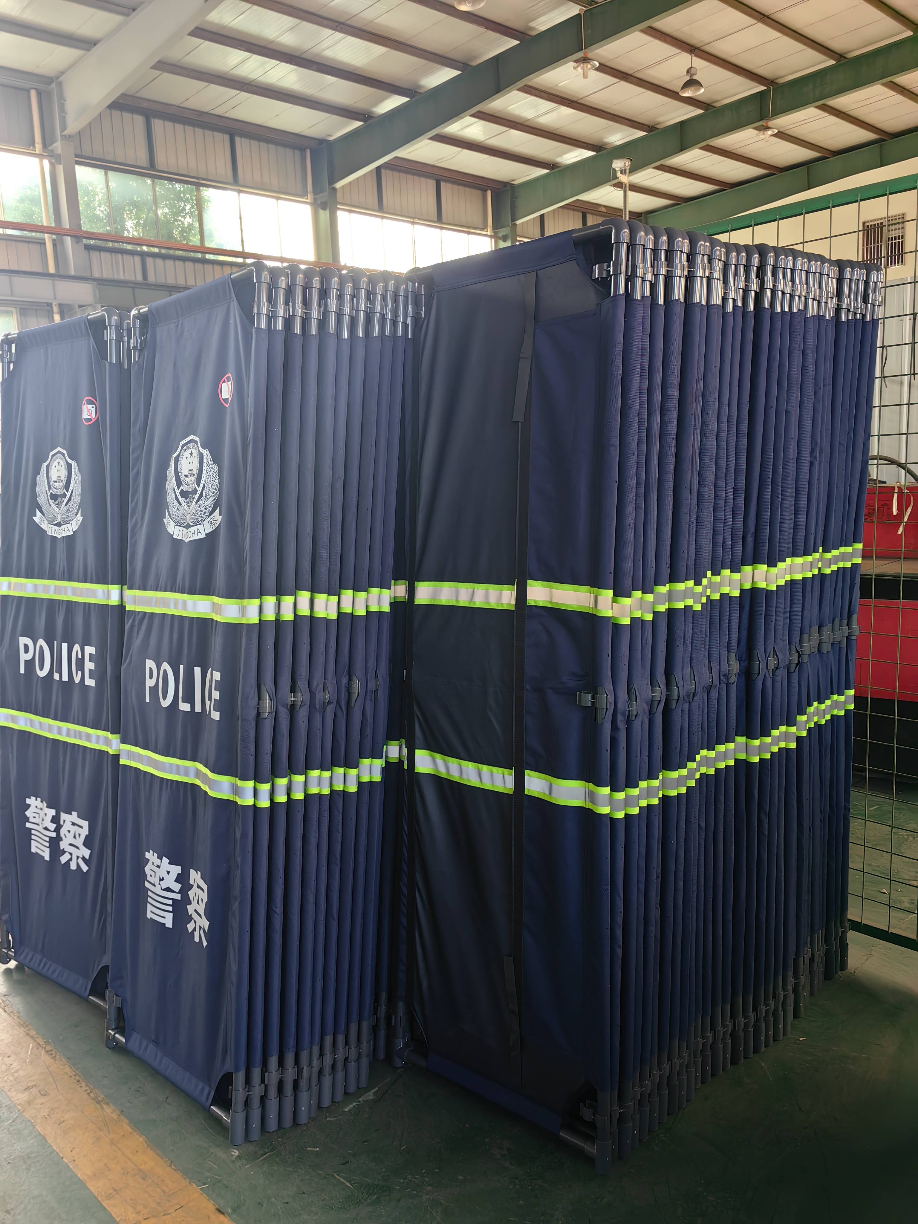 高效组织与专业实力,一批优质警用围挡的诞生之旅