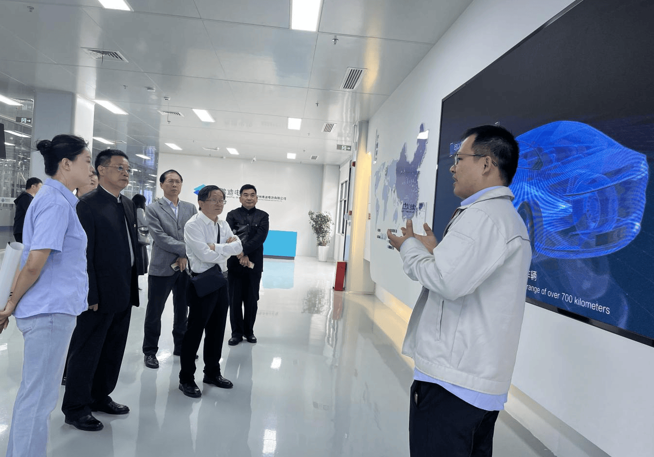 河南省商业经济学会知名企业调研巡礼走进比亚迪