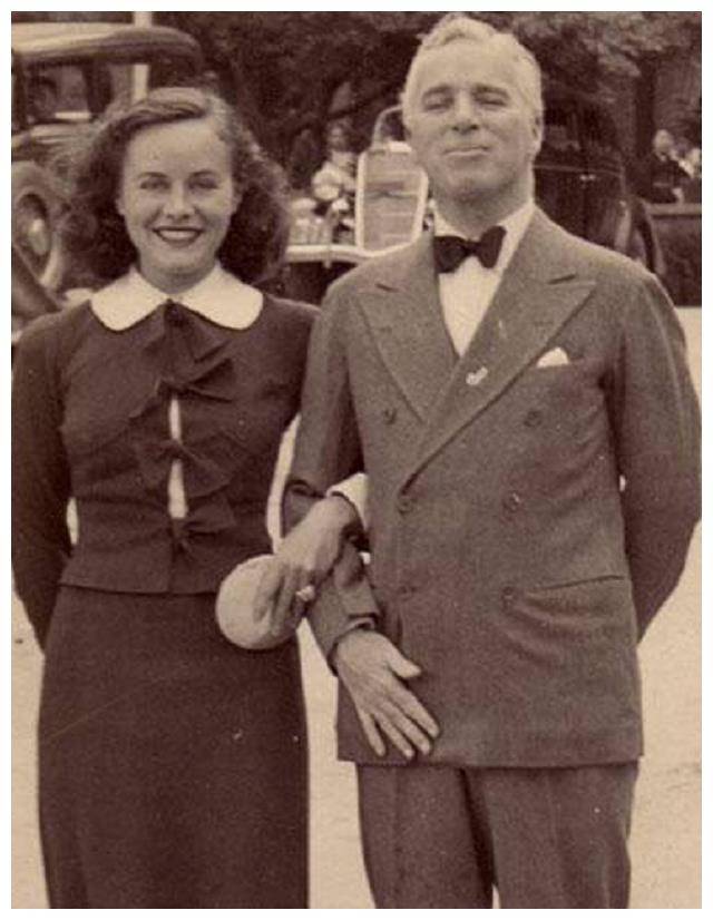 1954年周总理宴请卓别林,问饭菜是否合胃口,他的回答让总理大笑