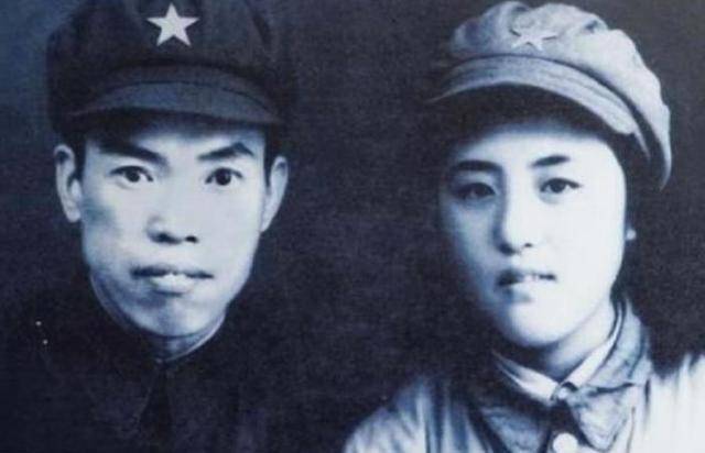 婚后,夫妻二人生育两个儿子梁晓东,梁晓源,夫妻感情极好,而在抗美援朝