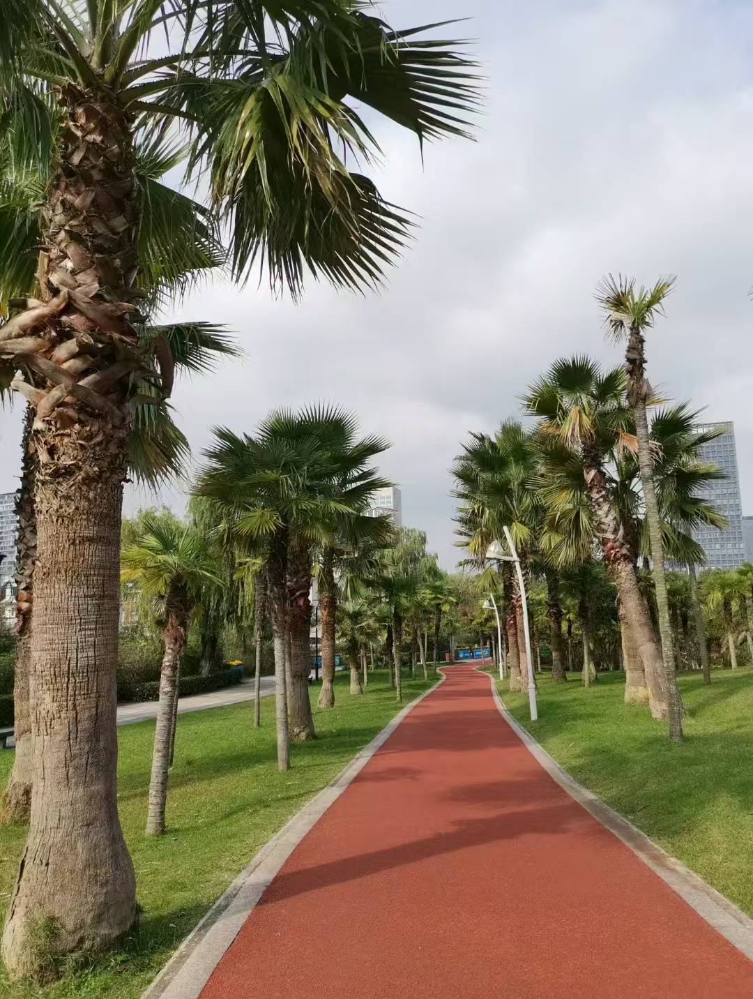 华庭家园景色宜居