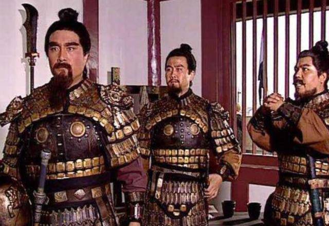 三国演义中的巅峰之战,一人打得许褚,徐晃和张辽身上带伤而逃