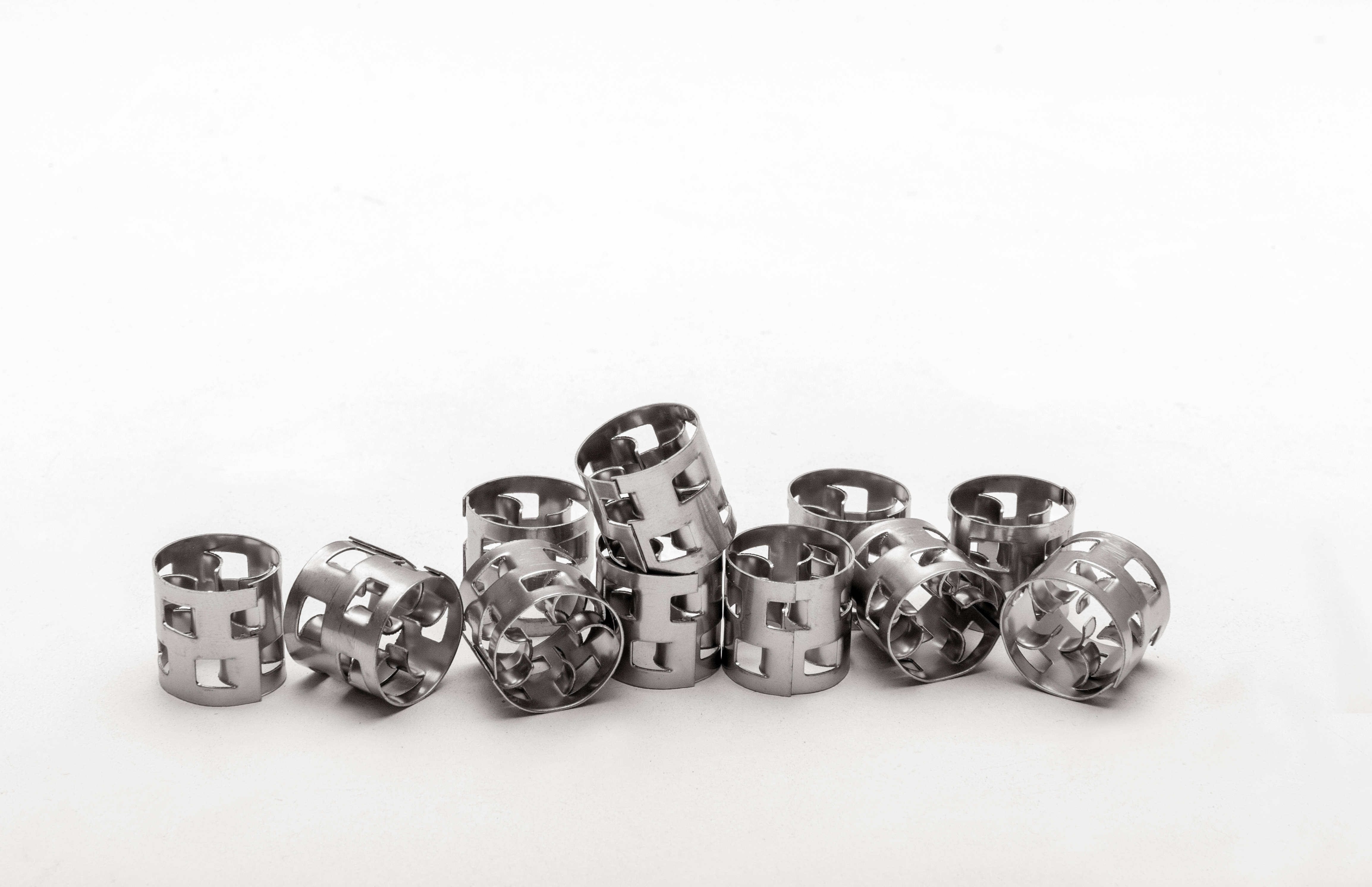 金属鲍尔环填料在环保设备中的卓越应用