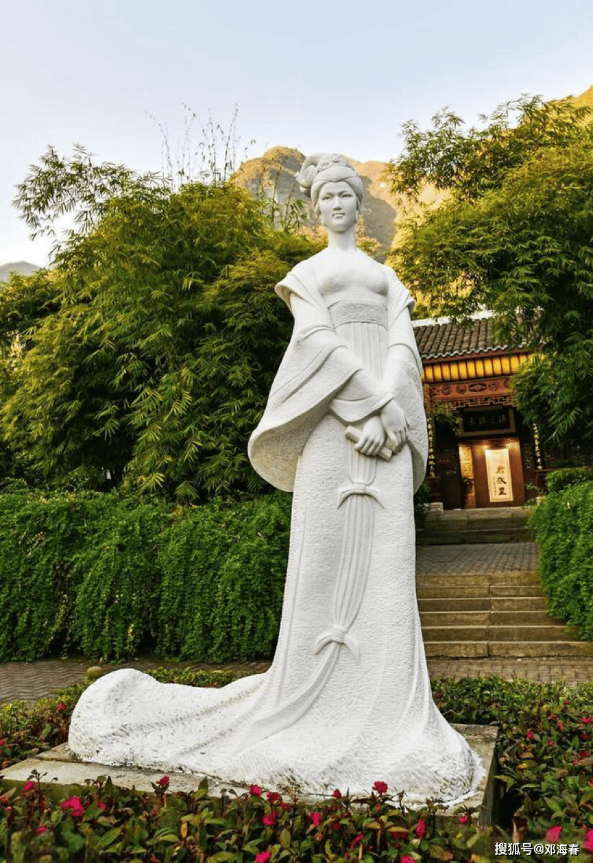 不仅使她成为了古代中国历史上一位伟大的女性形象,更让她永载史册