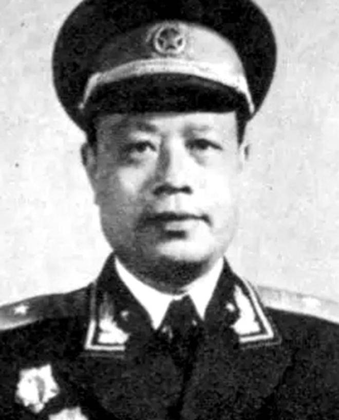 他是粟裕的亲家,1955年授少将,女婿曾担任北京军区副司令员