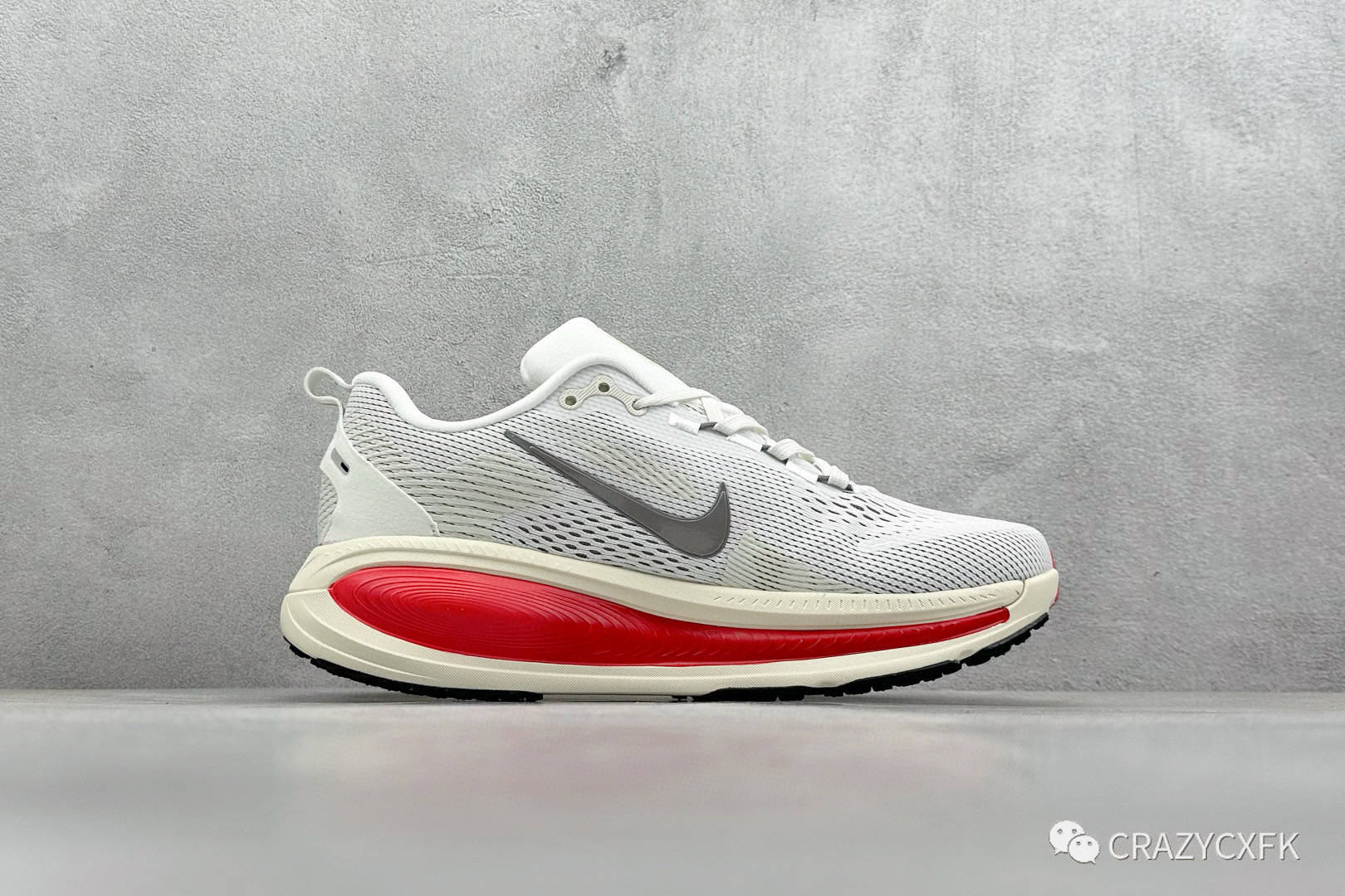 耐克 nike air zoom vomero 18 reactx 登月网面泡绵缓震纯原跑步鞋