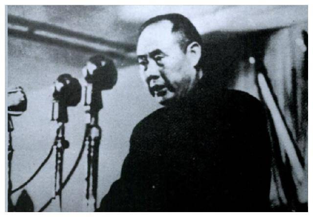 傅作义任水利部长后坦白:还有个错误没交代,毛主席听后哈哈大笑_工作_北平_问题