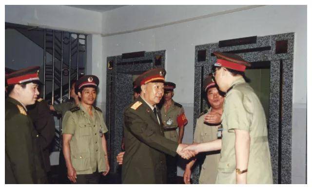 他曾任总后勤部部长,62岁晋上将,要求士兵每天早餐吃一个鸡蛋