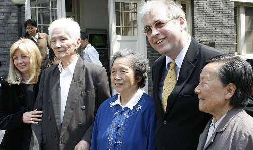 这位德国人救下25万中国同胞,如今孙子来求药,免费支援_托马斯·拉贝