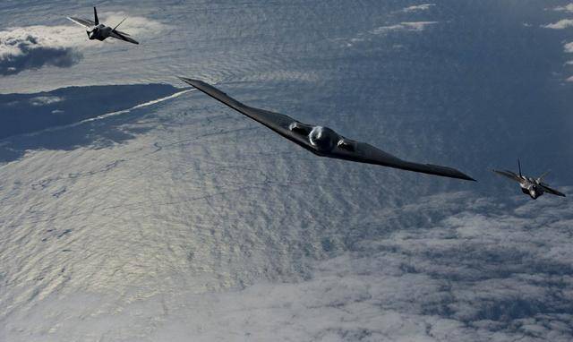 若b2轰炸机不慎坠落他国,会造成技术泄密吗?美国该怎么办?