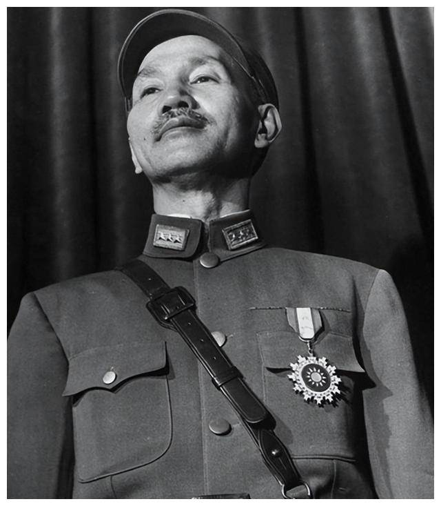 蒋介石为什么不抵抗