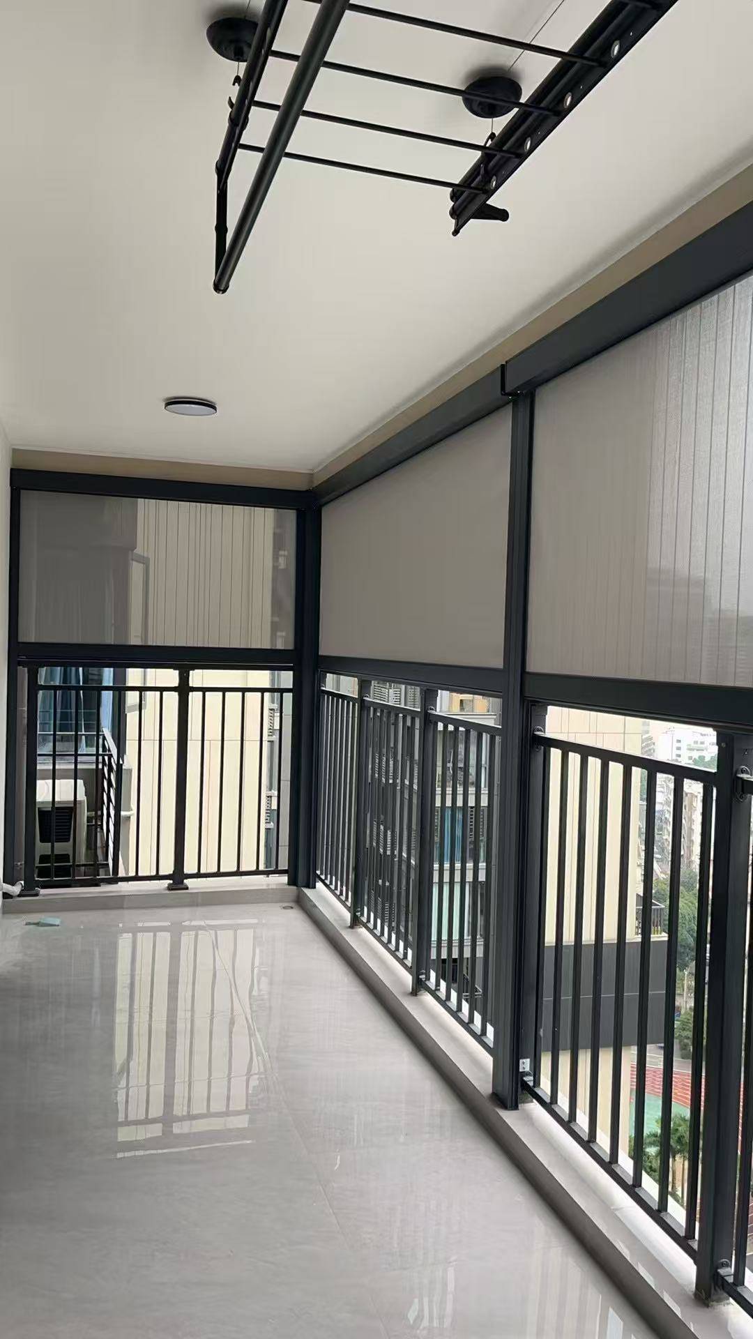 南宁市良庆区舒阳窗饰销售经营部:阳台防风遮阳卷帘解决方案的专业