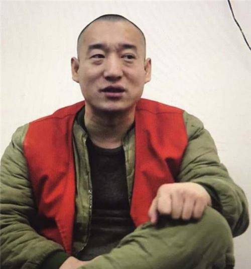 还记得"大力哥"吗?抢劫两包烟却反被制服,如今出狱成了网红