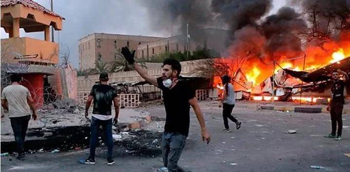 美国为什么没人敢袭警